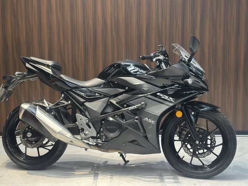 豪爵铃木 GSX250R