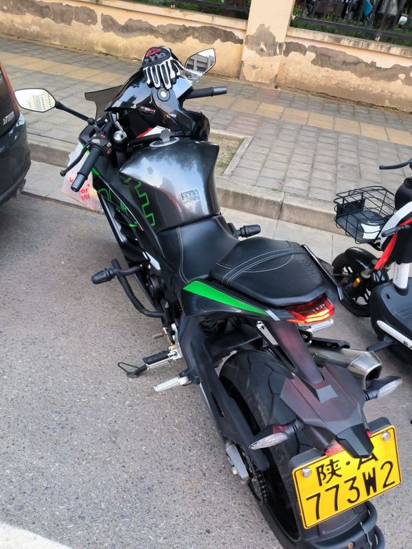 无极 250RR