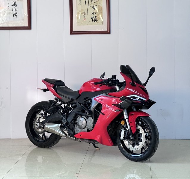 QJMOTOR 赛600