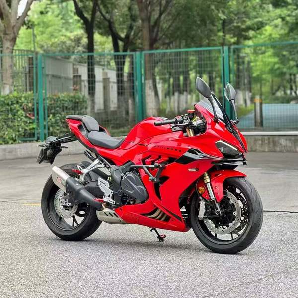 QJMOTOR 赛600