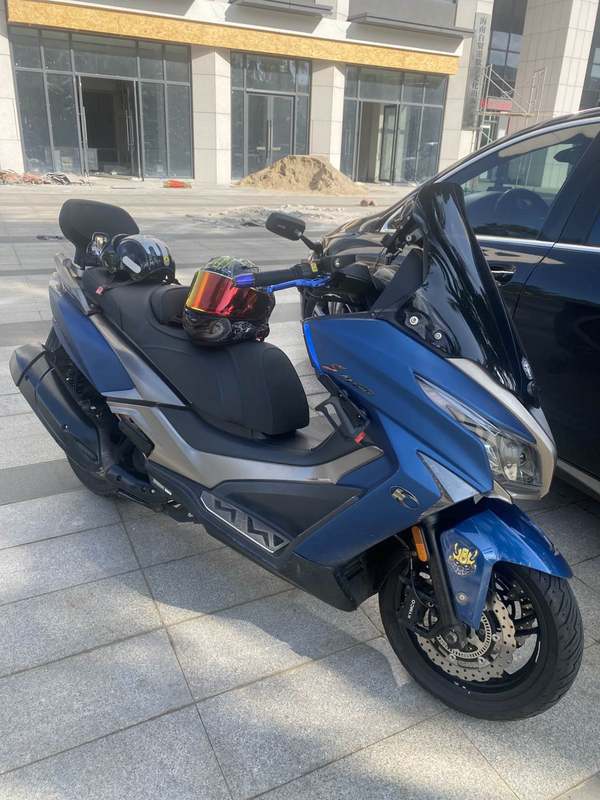 光阳 赛艇 S400