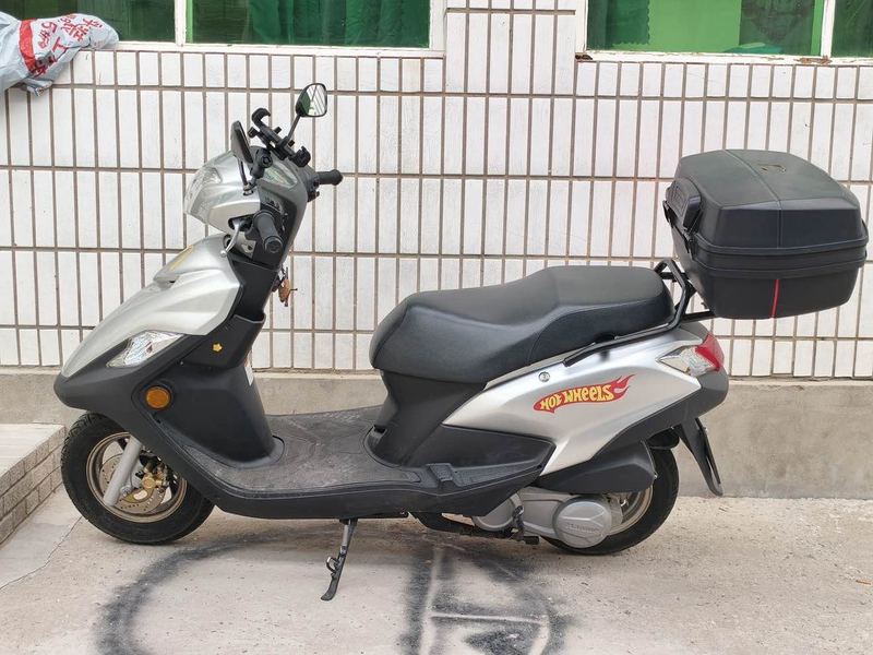 豪爵 VF125
