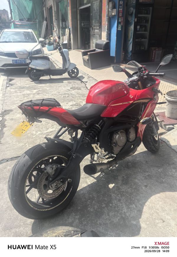 QJMOTOR 赛600