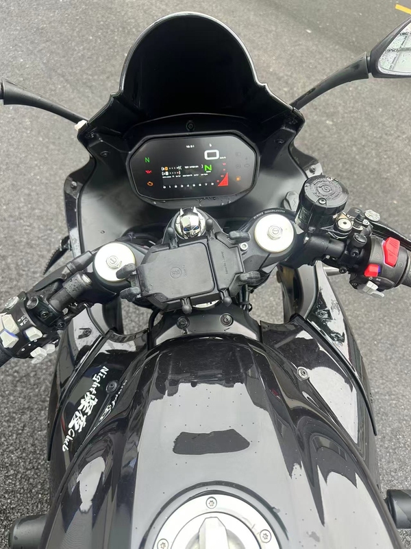 QJMOTOR 赛600