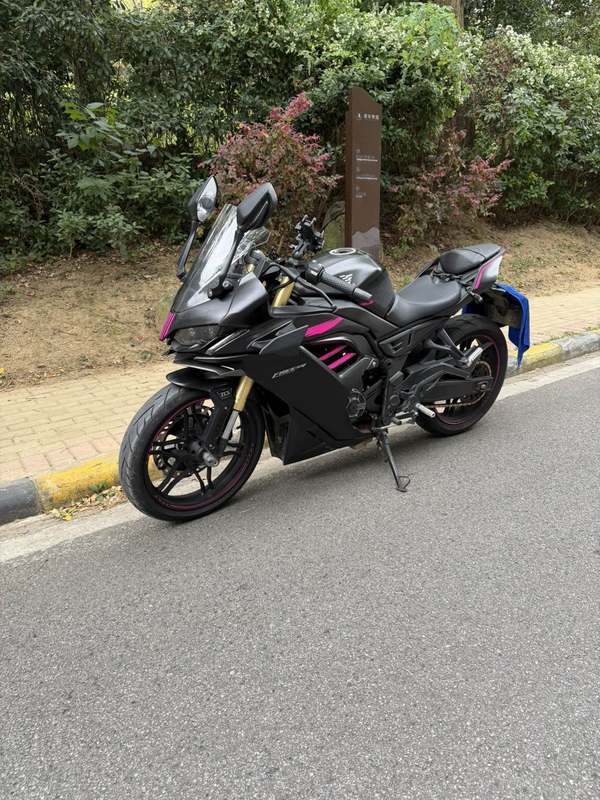 无极 250RR