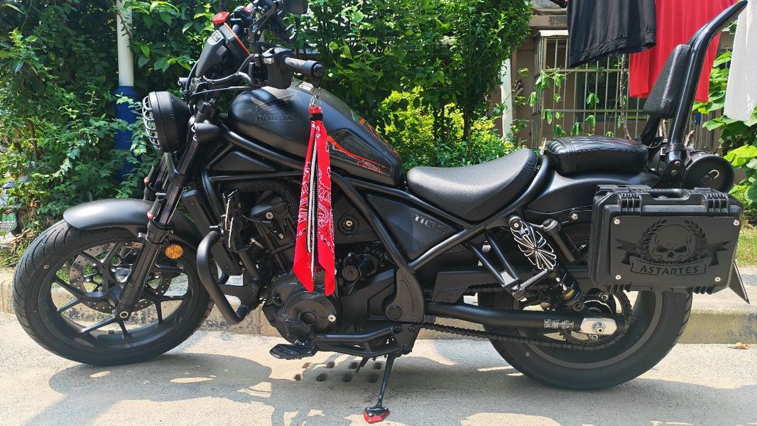 本田DREAMWING CM1100