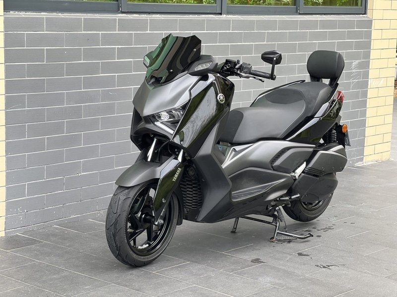 雅马哈 XMAX
