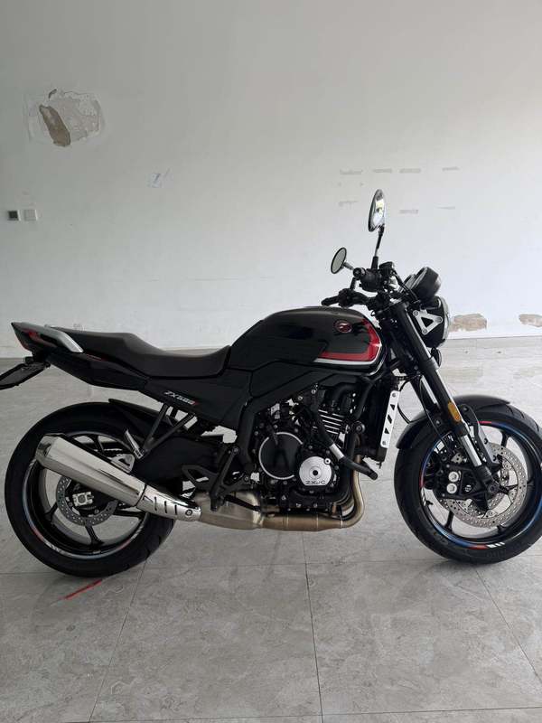 张雪机车 500F