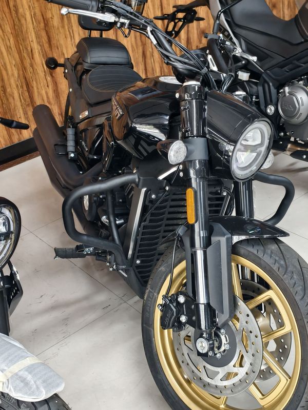 高金 Thor650 Bobber