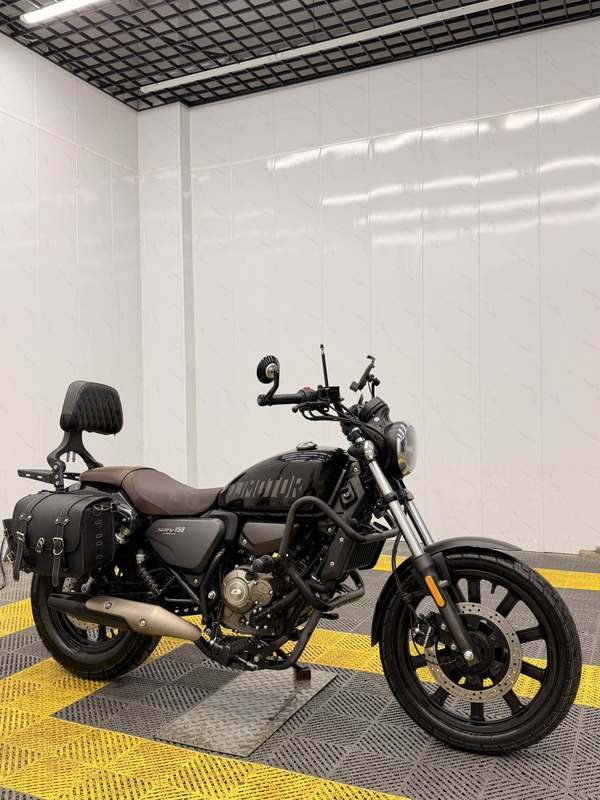 QJMOTOR 闪150