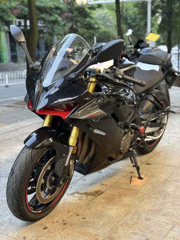 QJMOTOR 赛600