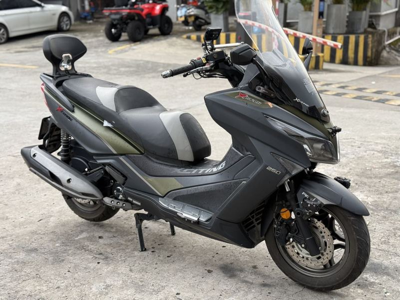 光阳 赛艇 250