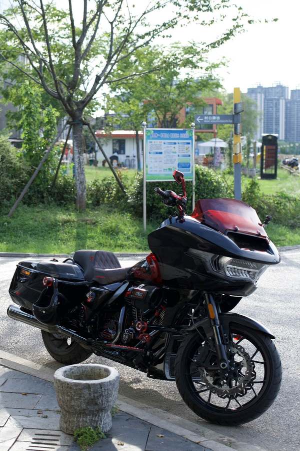 哈雷戴维森 公路滑翔 Road Glide