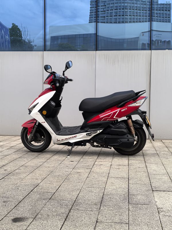 光阳 弯道150