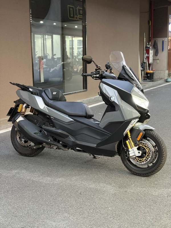 宝马 C 400
