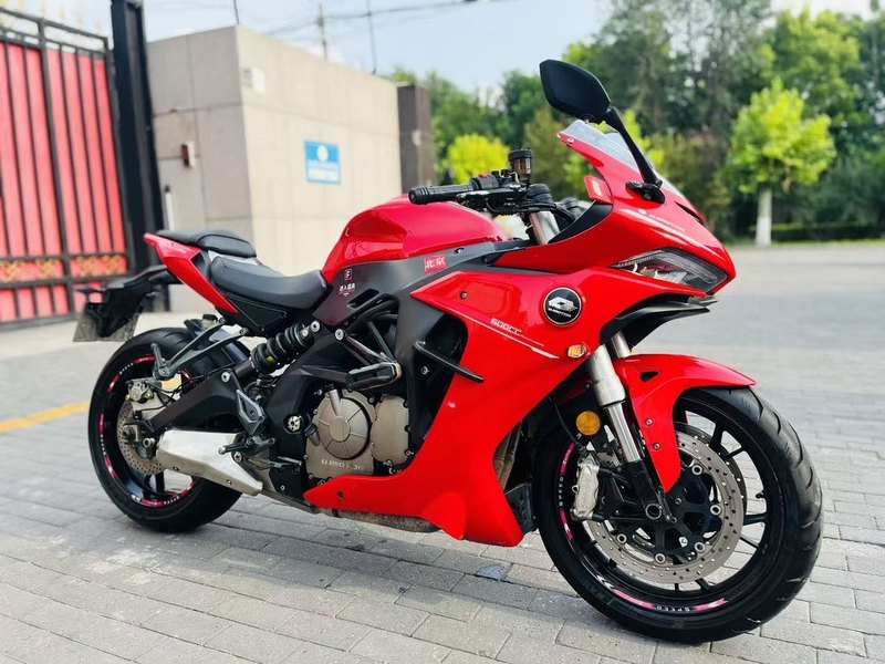 QJMOTOR 赛600