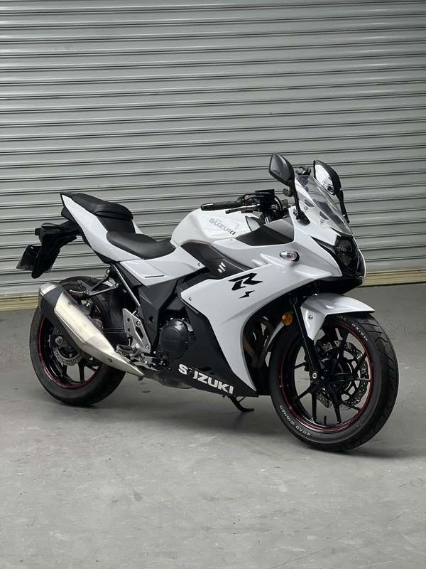 豪爵铃木 GSX250R