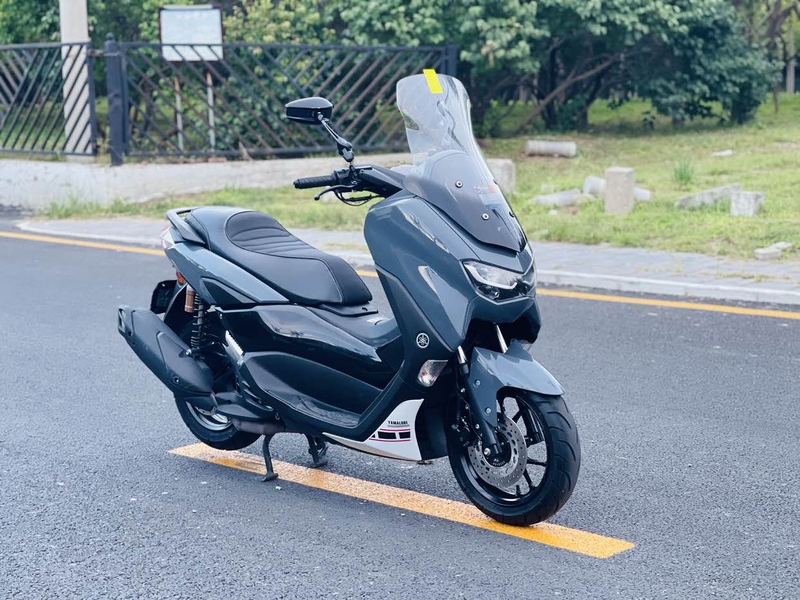 雅马哈 NMAX