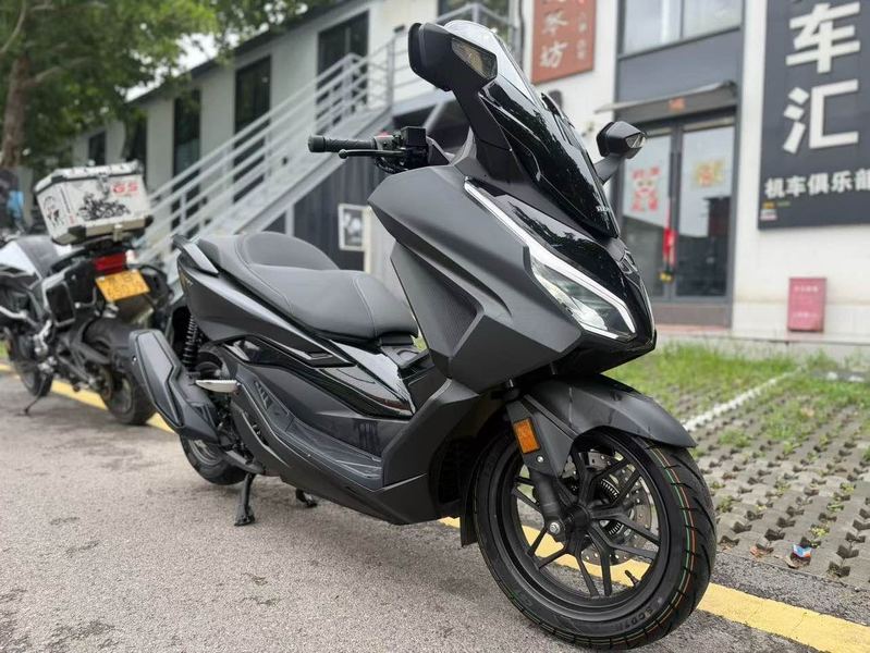 本田WING NSS350