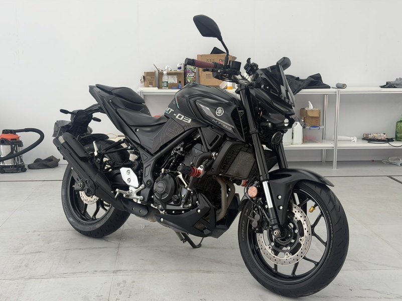 雅马哈 MT-03