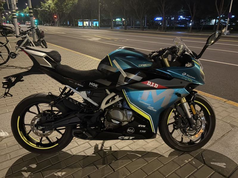 春风 250SR