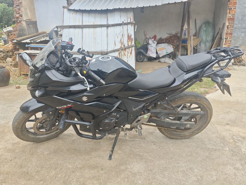 豪爵铃木 GSX250R