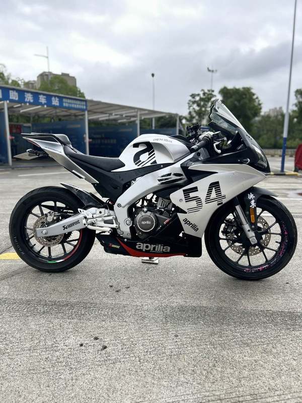宗申阿普利亚 GPR250R