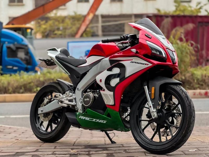 宗申阿普利亚 GPR250R