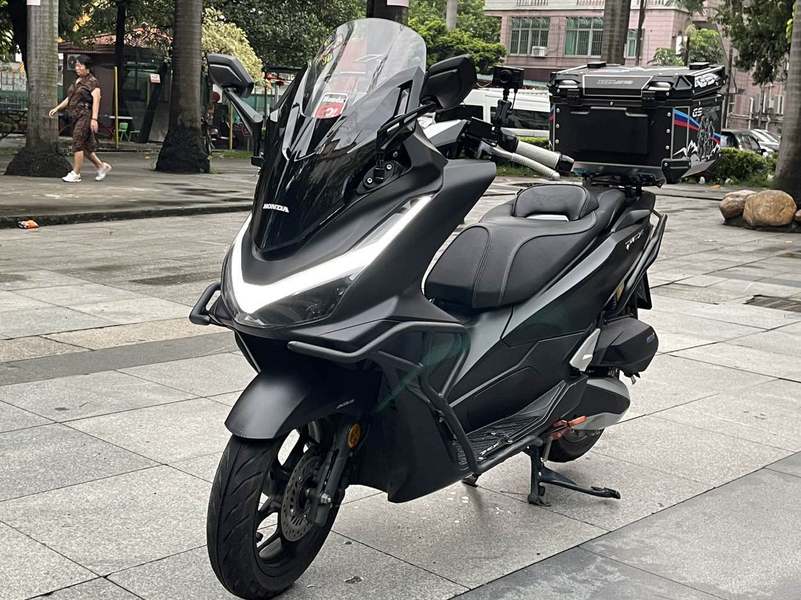 五羊本田 PCX