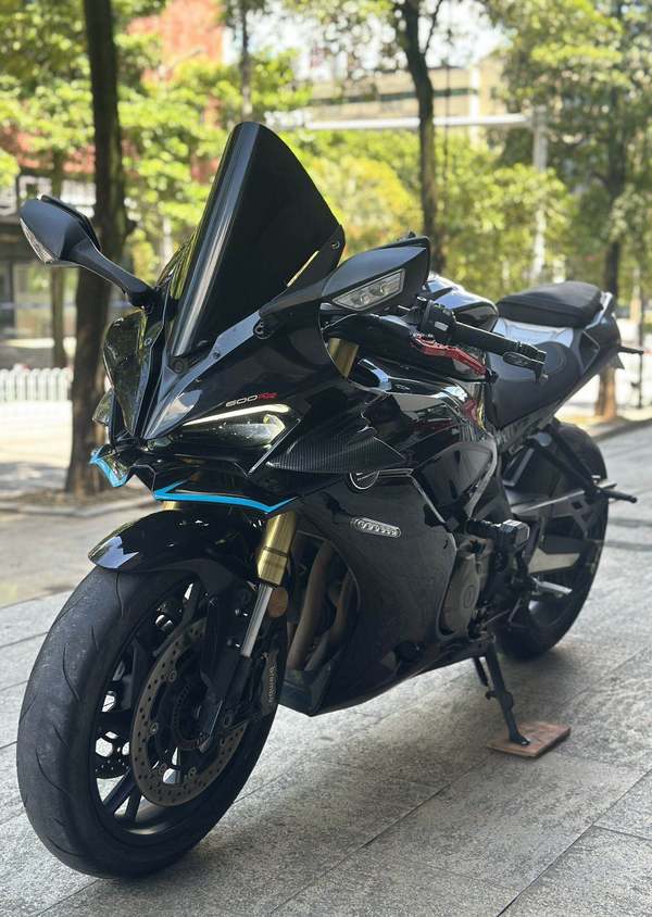 QJMOTOR 赛600