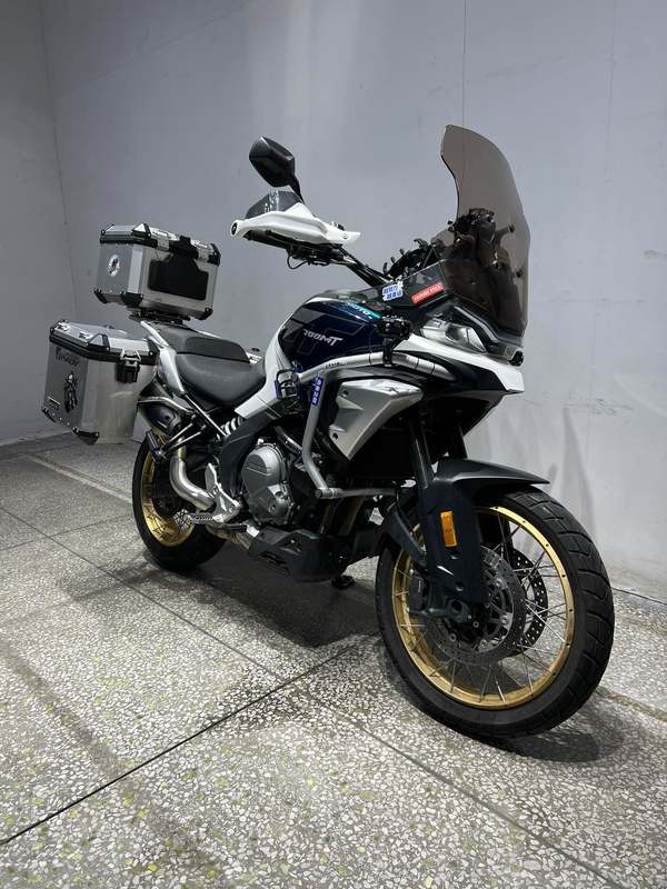 春风 700MT