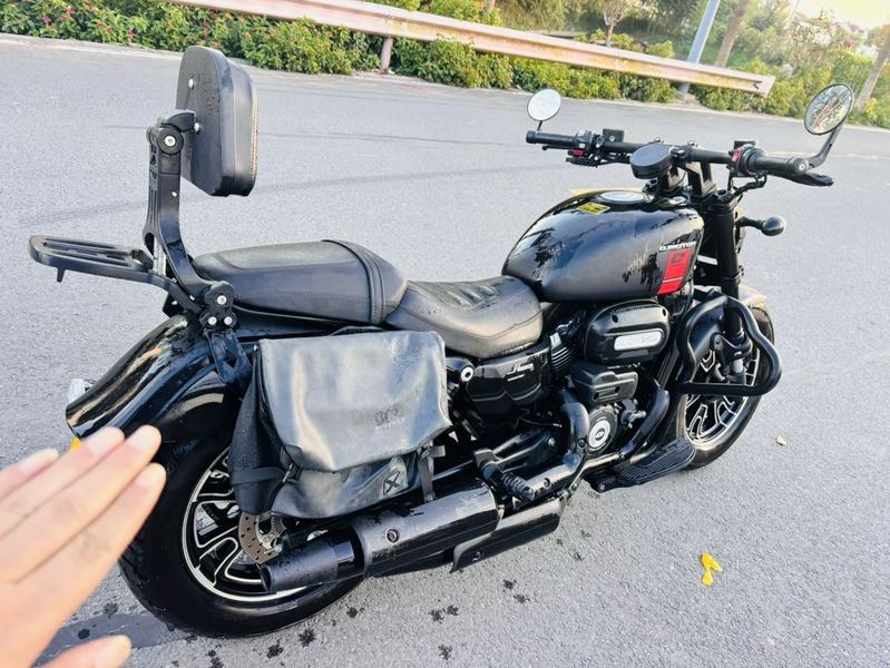 QJMOTOR 闪250