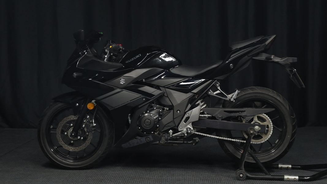 豪爵铃木 GSX250R