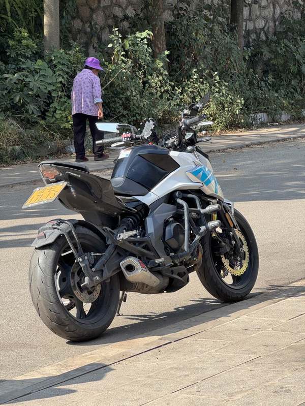 春风 400NK