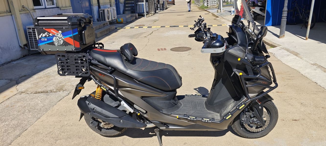 光阳 赛艇 ST250
