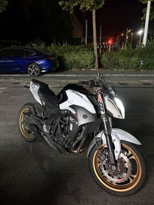 春风 400NK