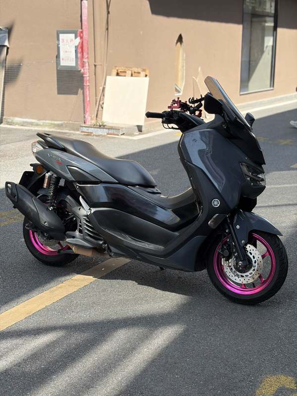 雅马哈 NMAX