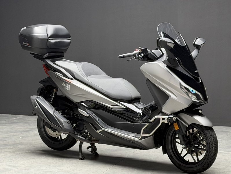 本田WING NSS350