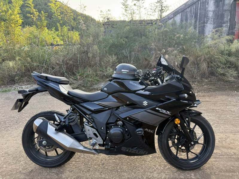 豪爵铃木 GSX250R