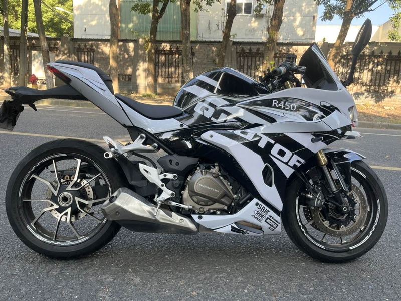 QJMOTOR 赛450