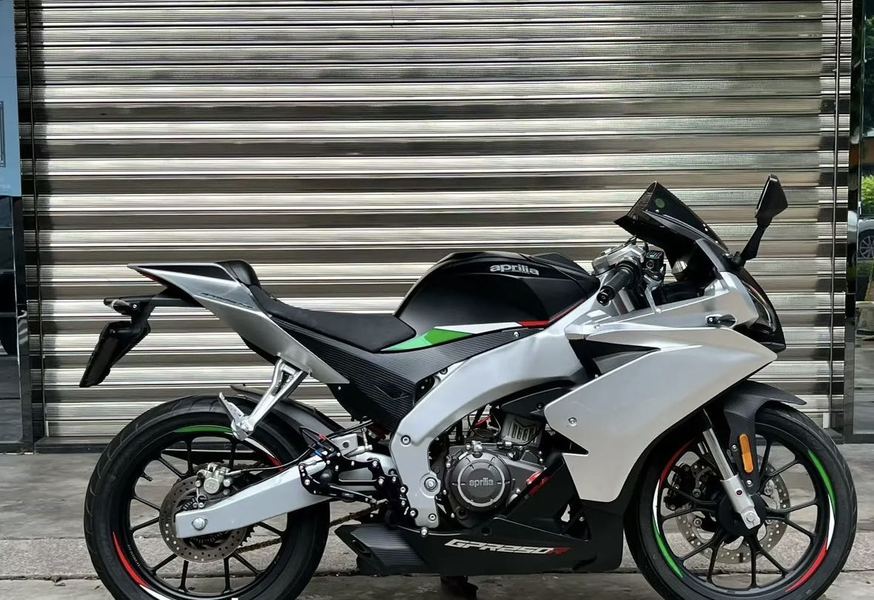 宗申阿普利亚 GPR250R
