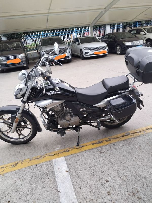 豪爵 TR150E