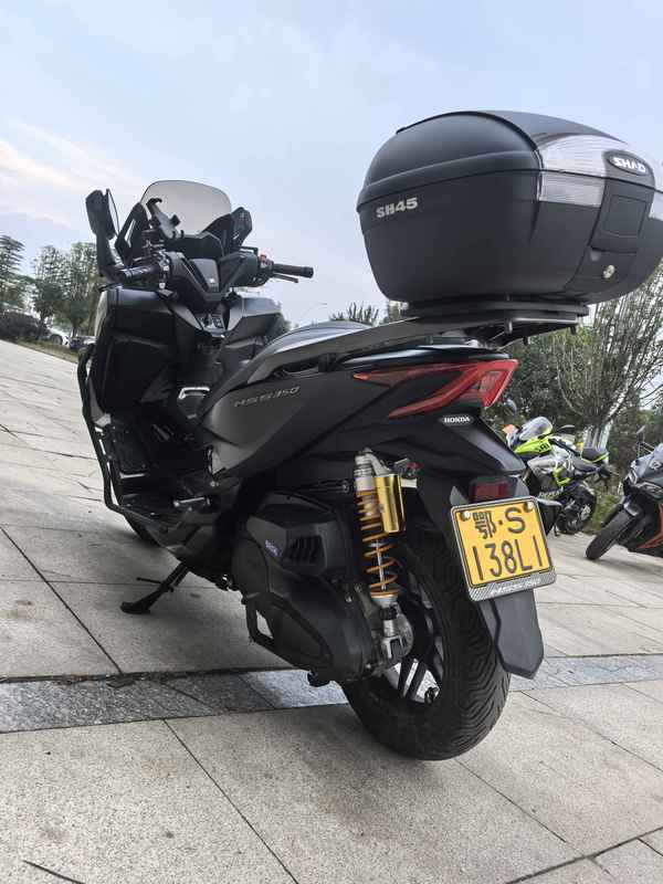 本田WING NSS350