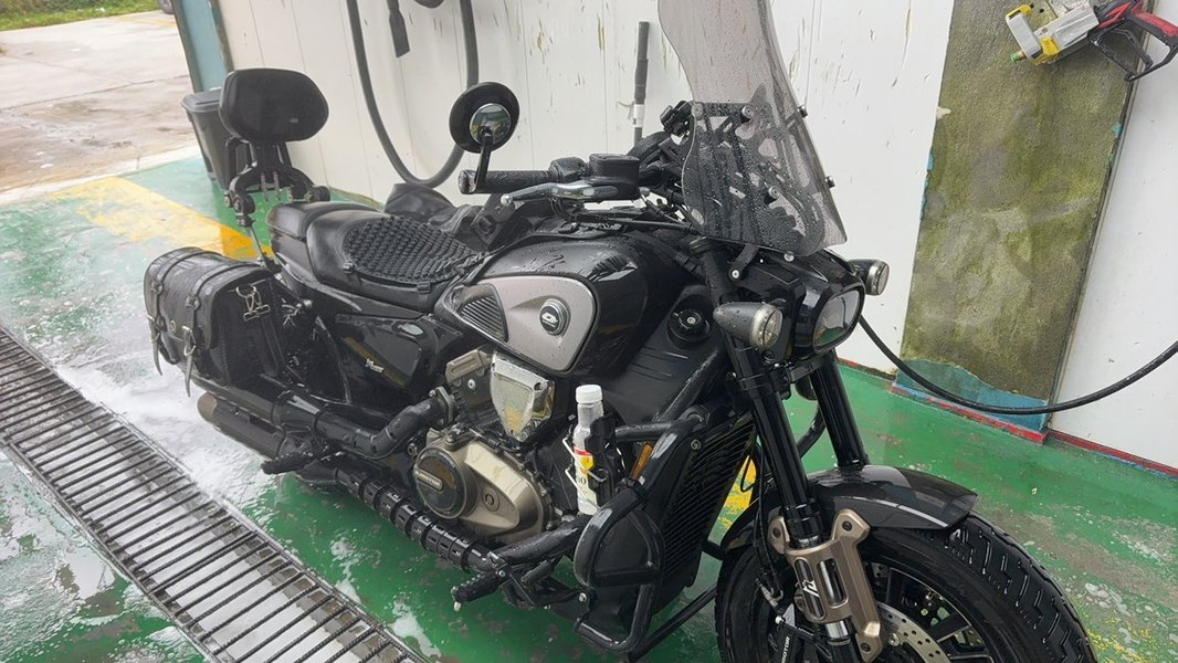 QJMOTOR 闪600