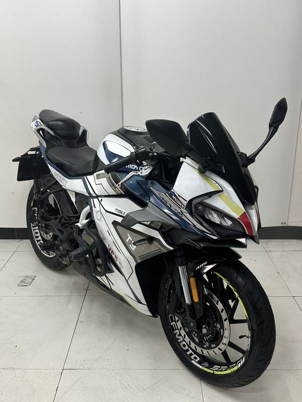 春风 250SR