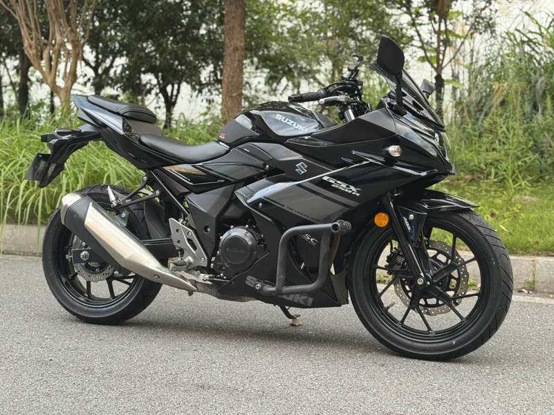 豪爵铃木 GSX250R