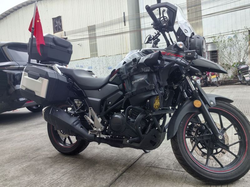 豪爵铃木 DL250