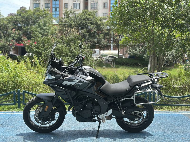 春风 700MT