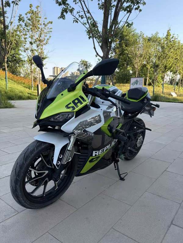 QJMOTOR 赛250