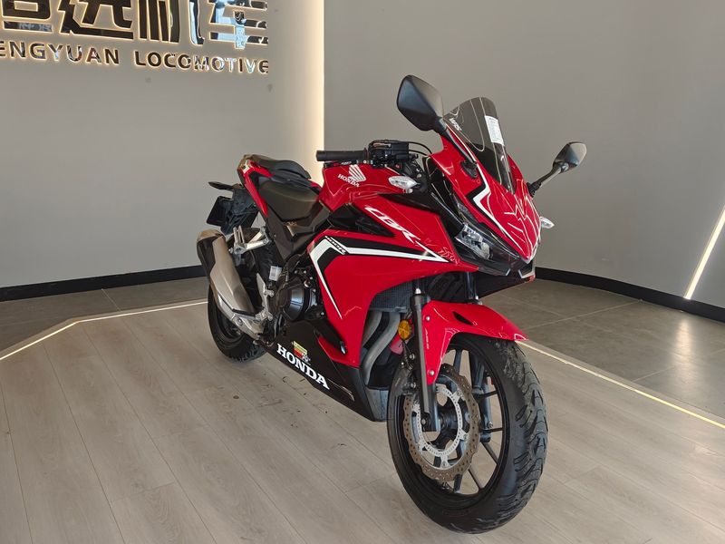 本田WING CBR400R